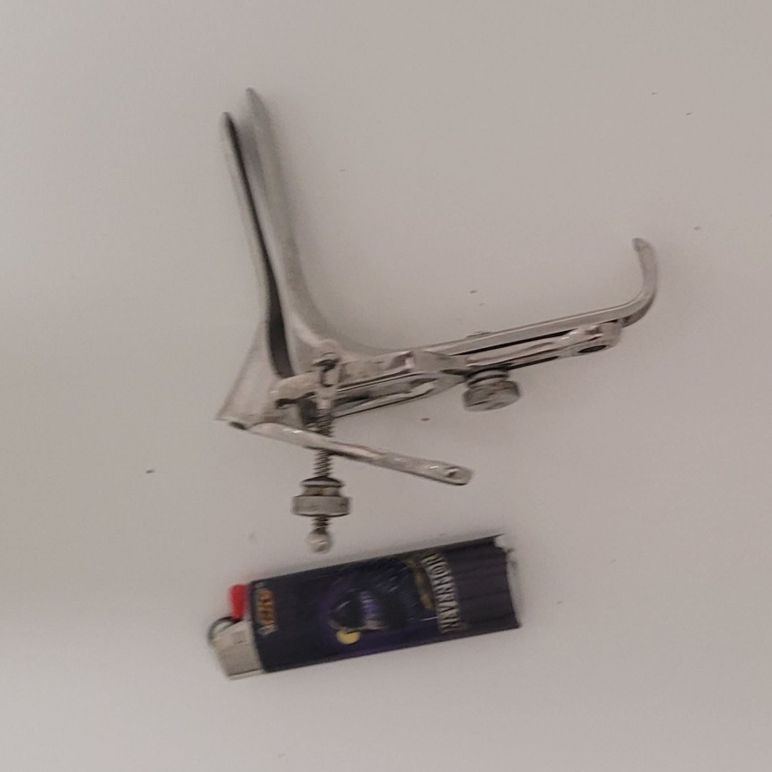 Small speculum