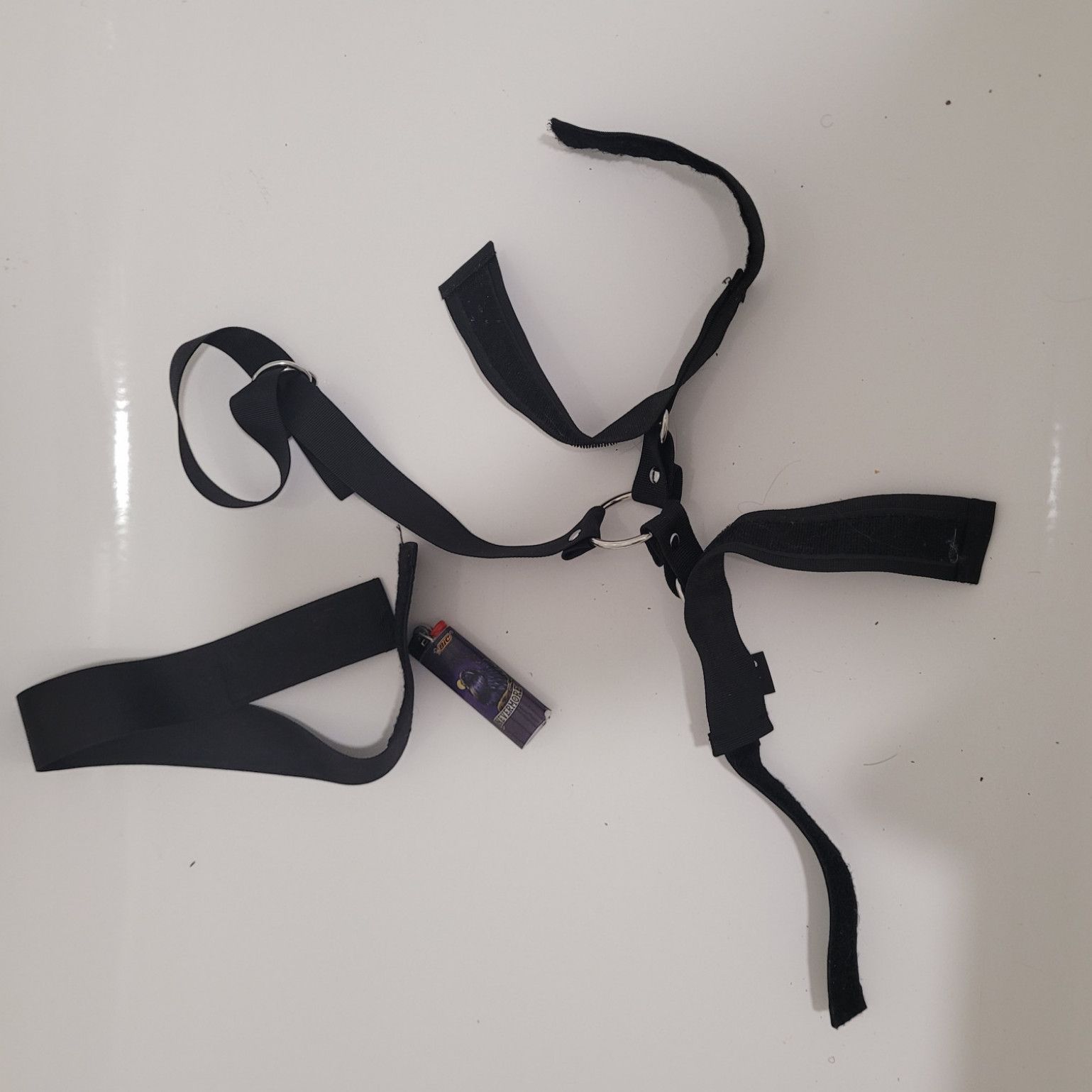 Bondage straps