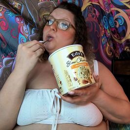 Ice Cream Slut w Extras