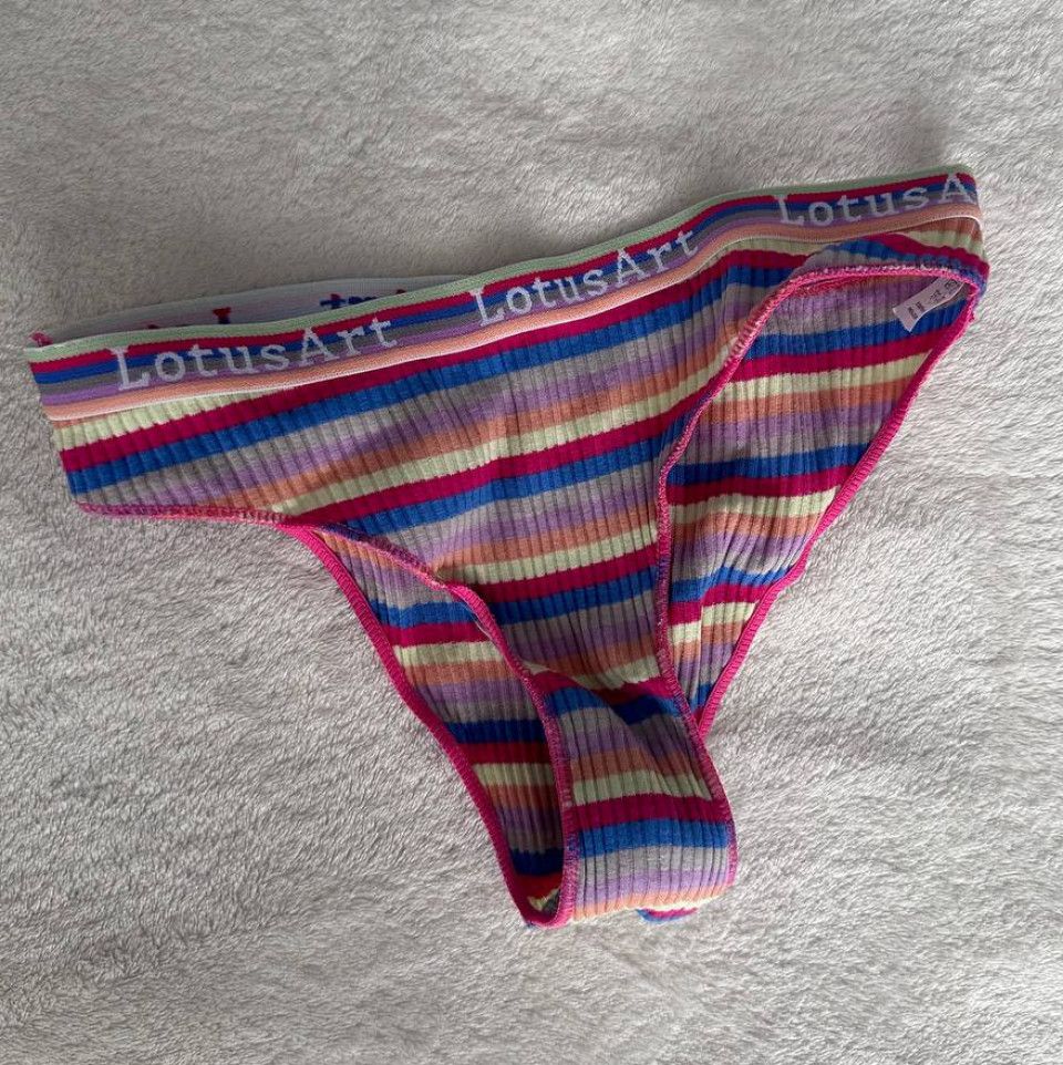 COLORED CUTE PANTIES