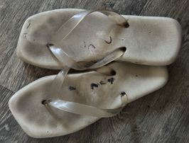 Very dirty and well worn sliders