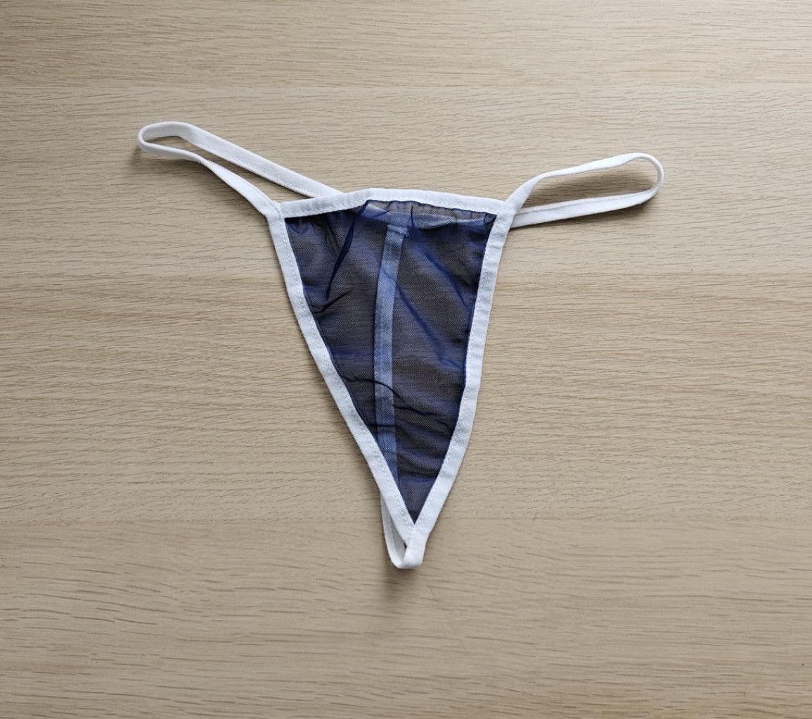 Mesh blue and white thongs