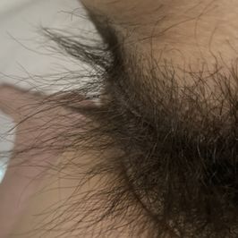 10 Long Pussy Hair Strands