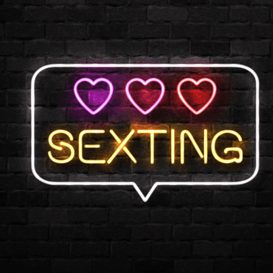 sexting with dirty talk