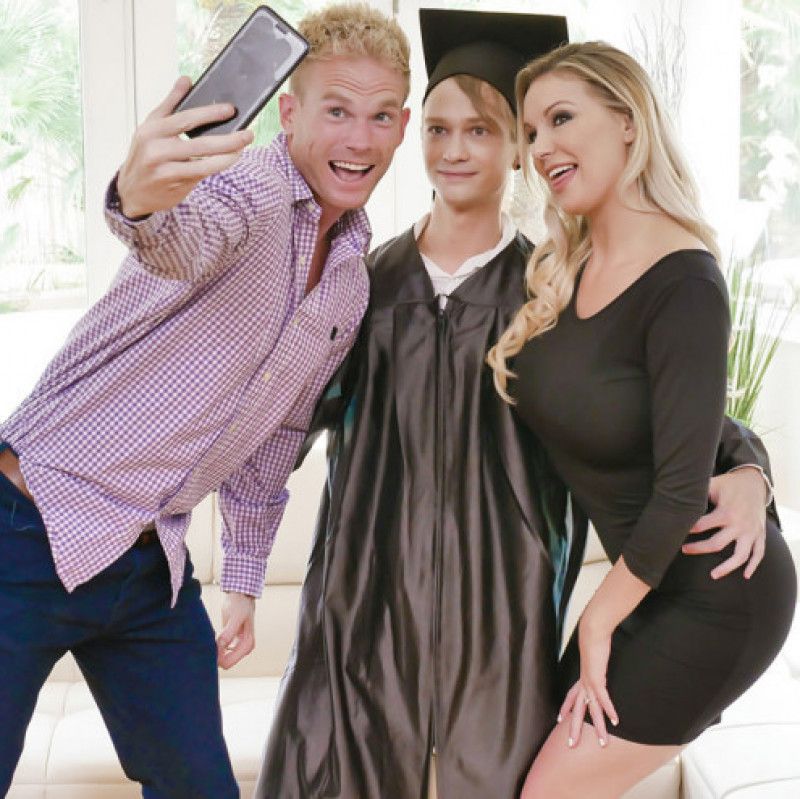 Kenzie Taylor Mom Son Graduation Gift HD