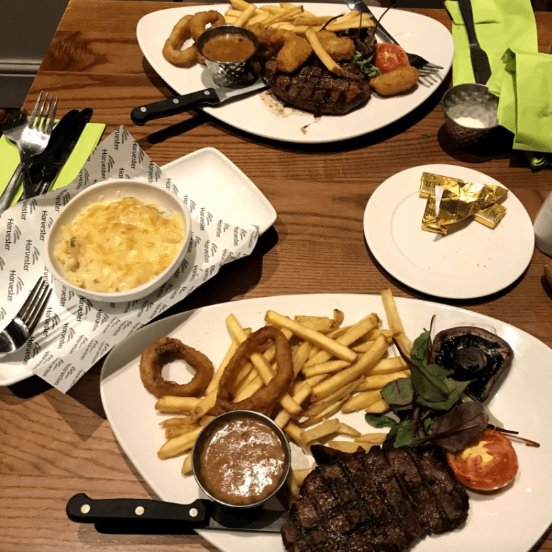 Treat me : meal out