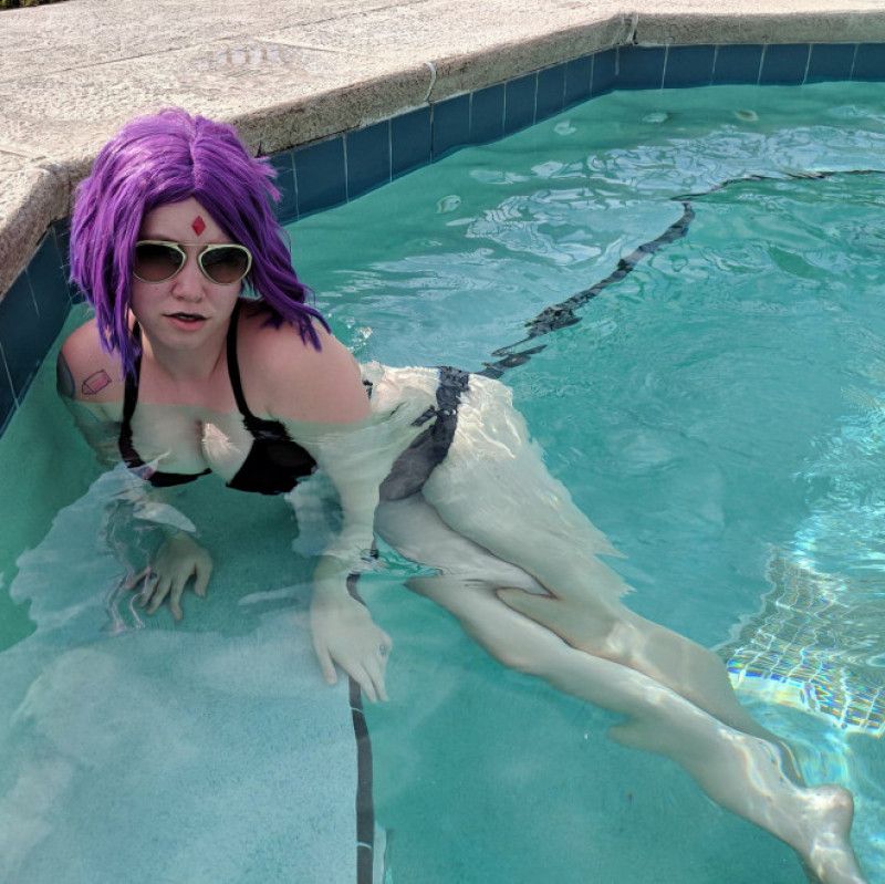 Raven Hot Tub Shoot