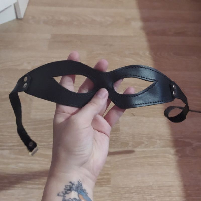 Bdsm mask