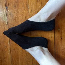 Black no show socks