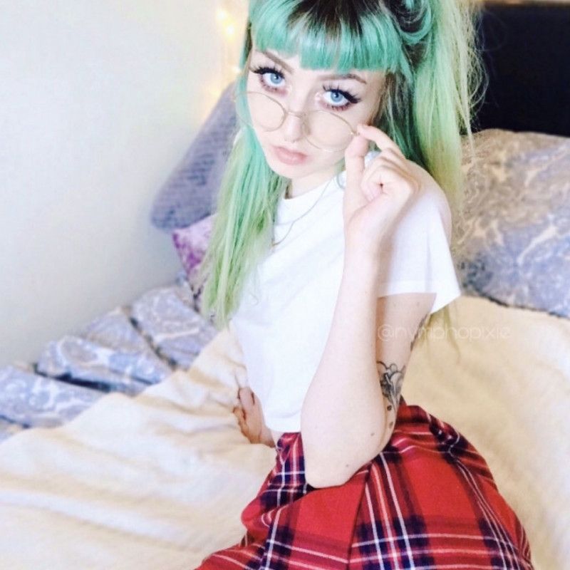 Green Hair Mega Photo Set