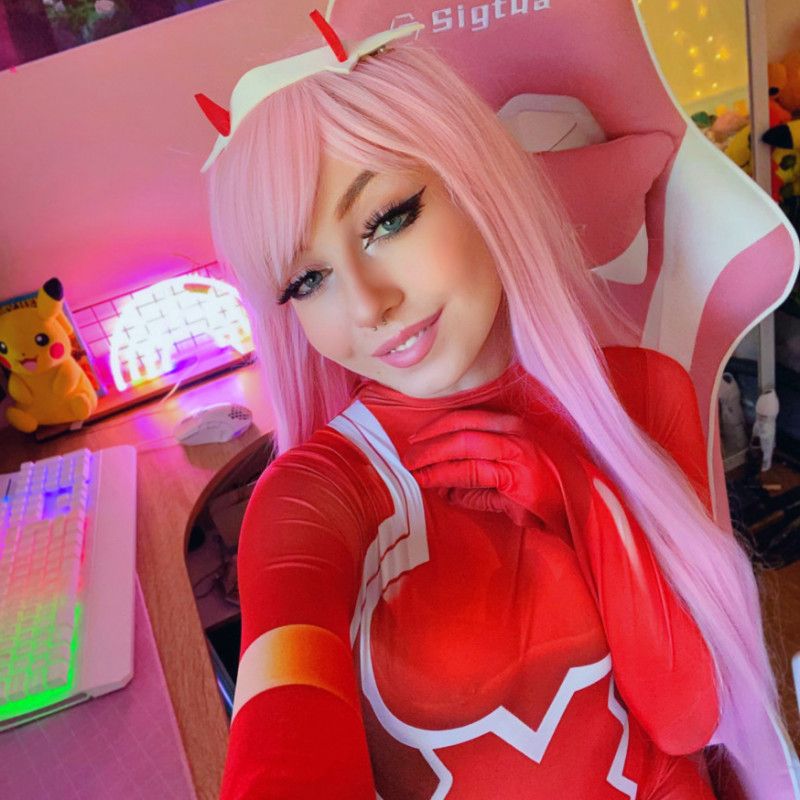 Gamer Zero Two Cosplay Photo Set