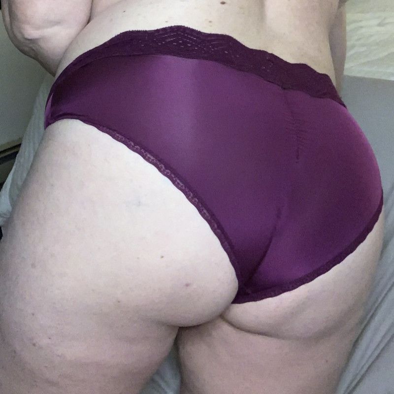 Maroon panty well scented