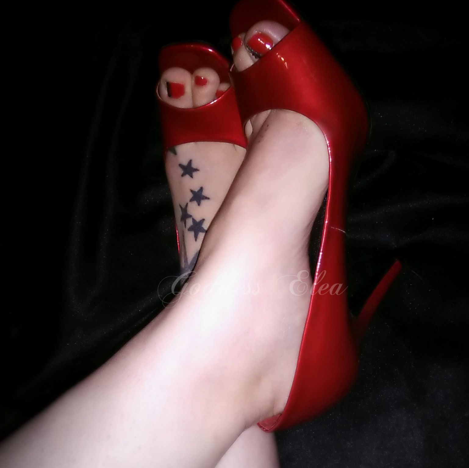 suck my red high heels photo set