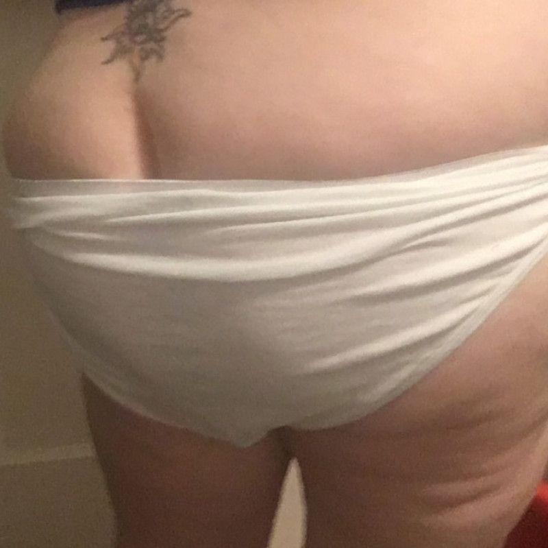 Sweaty ass bbw brief panties