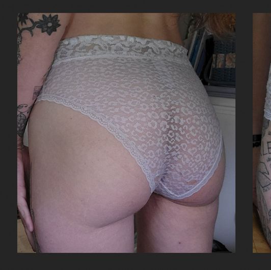 Off white lace panties