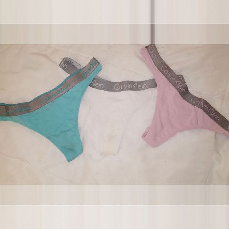 3 Calvin Klein Thongs