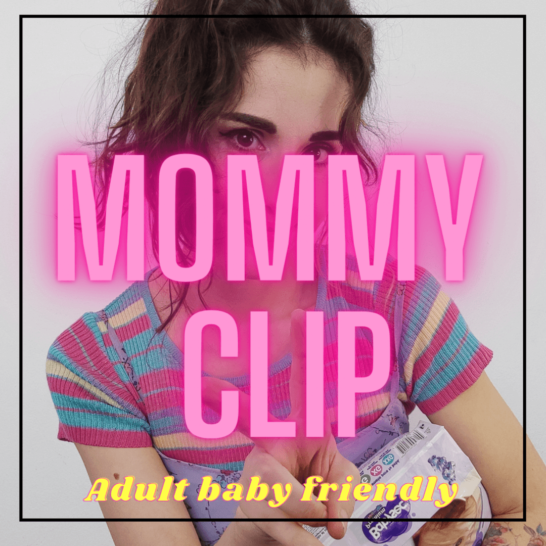 Mommy selfie clip