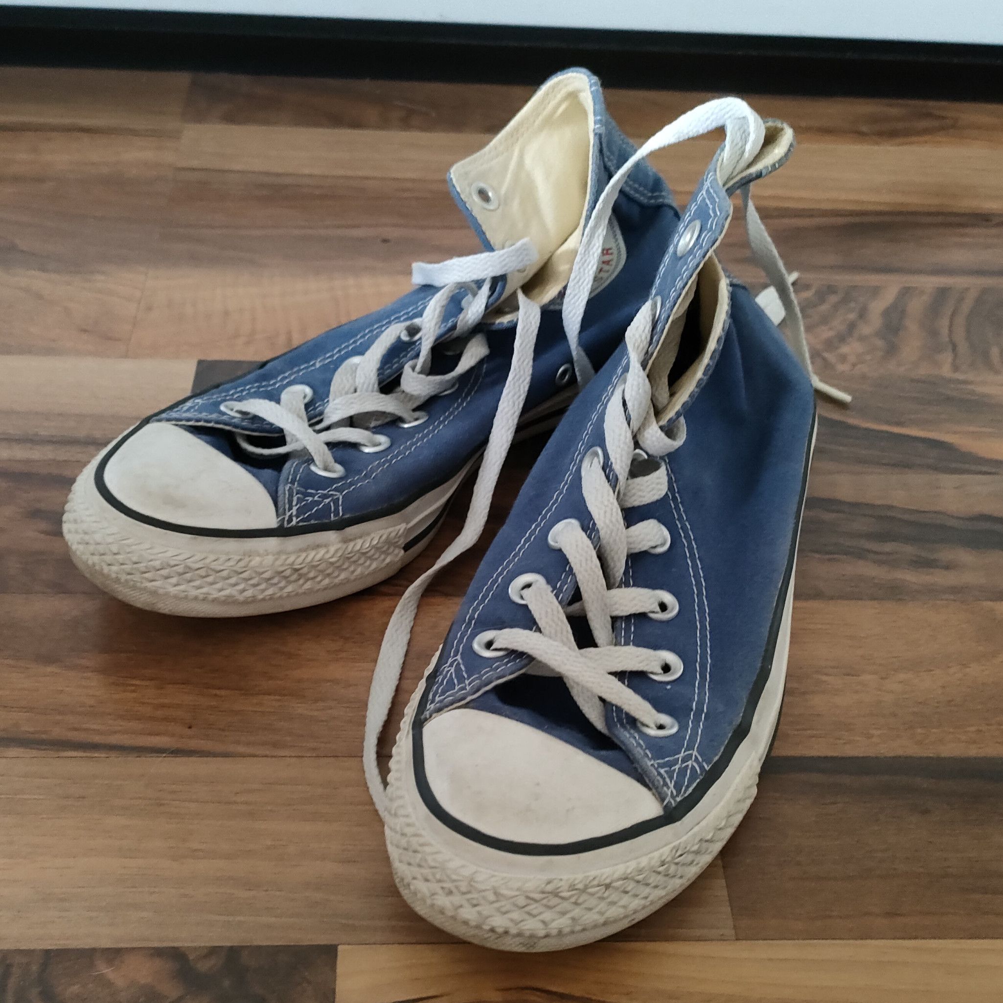 Used Converse Shoes