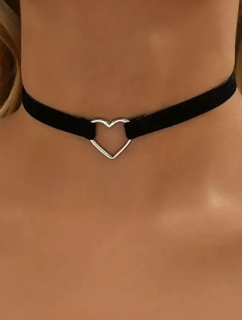 Elegant Punk Heart Love Pendant Choker Necklace  Edgy Roman