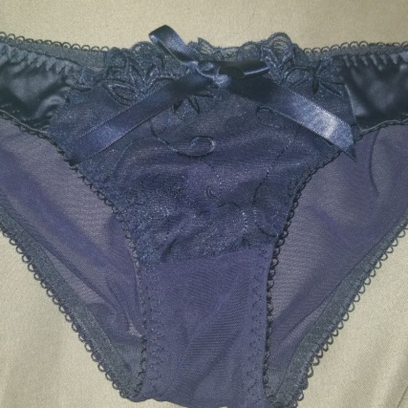 Royal blue bow panties