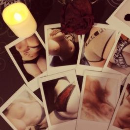 10 Signed Polaroids and a free one!