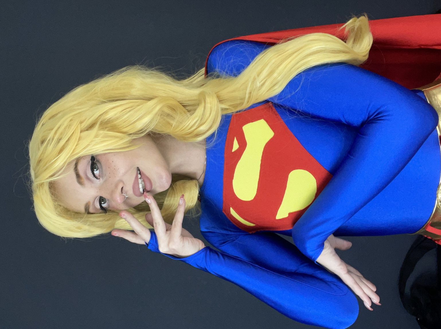 SuperGirl Photoset