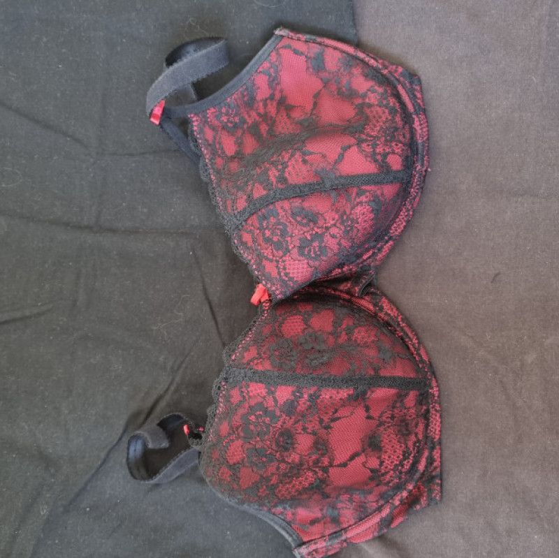 Pour moi red and black bra