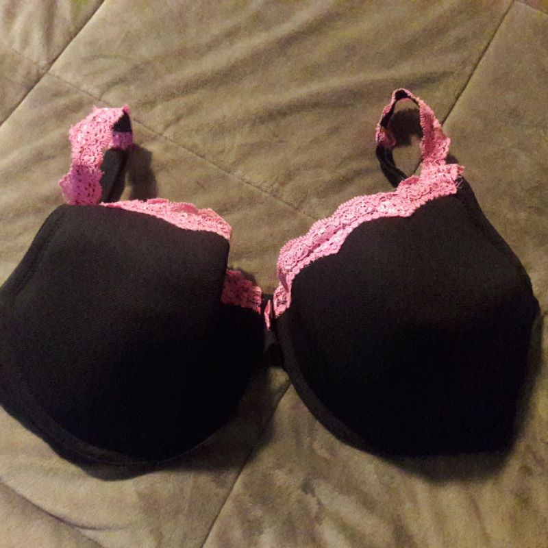 Used Black and Pink Bra