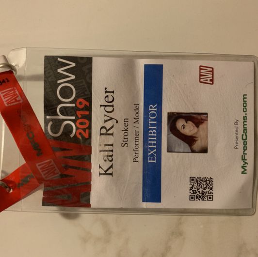 Official 2019 AVN Badge and Wristband