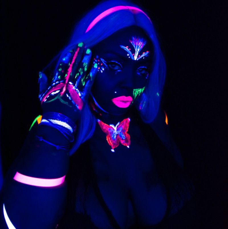 BBW Blacklight Photoset