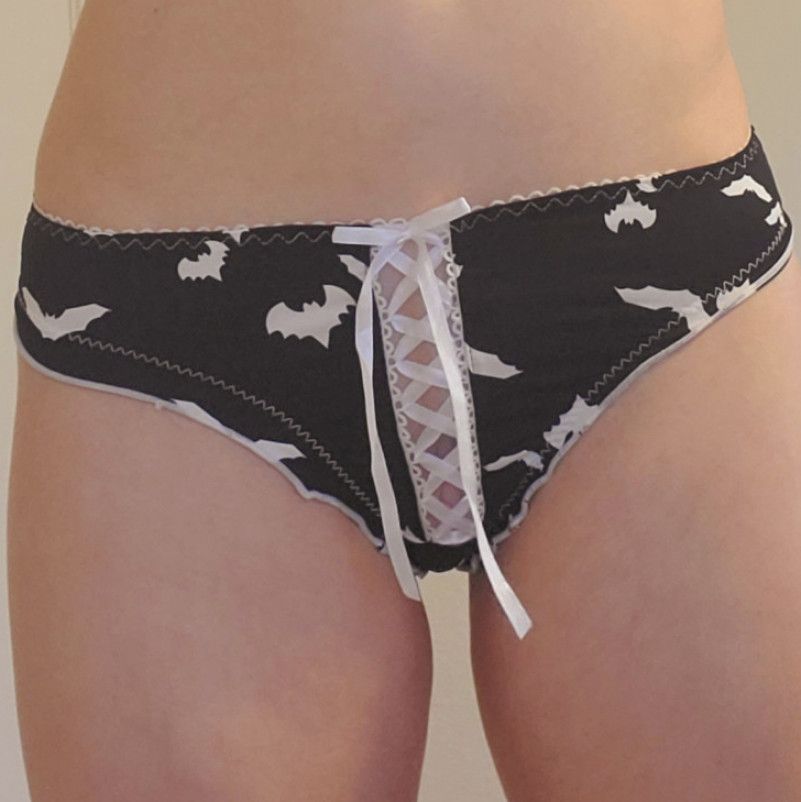 Spooky Battie Thong