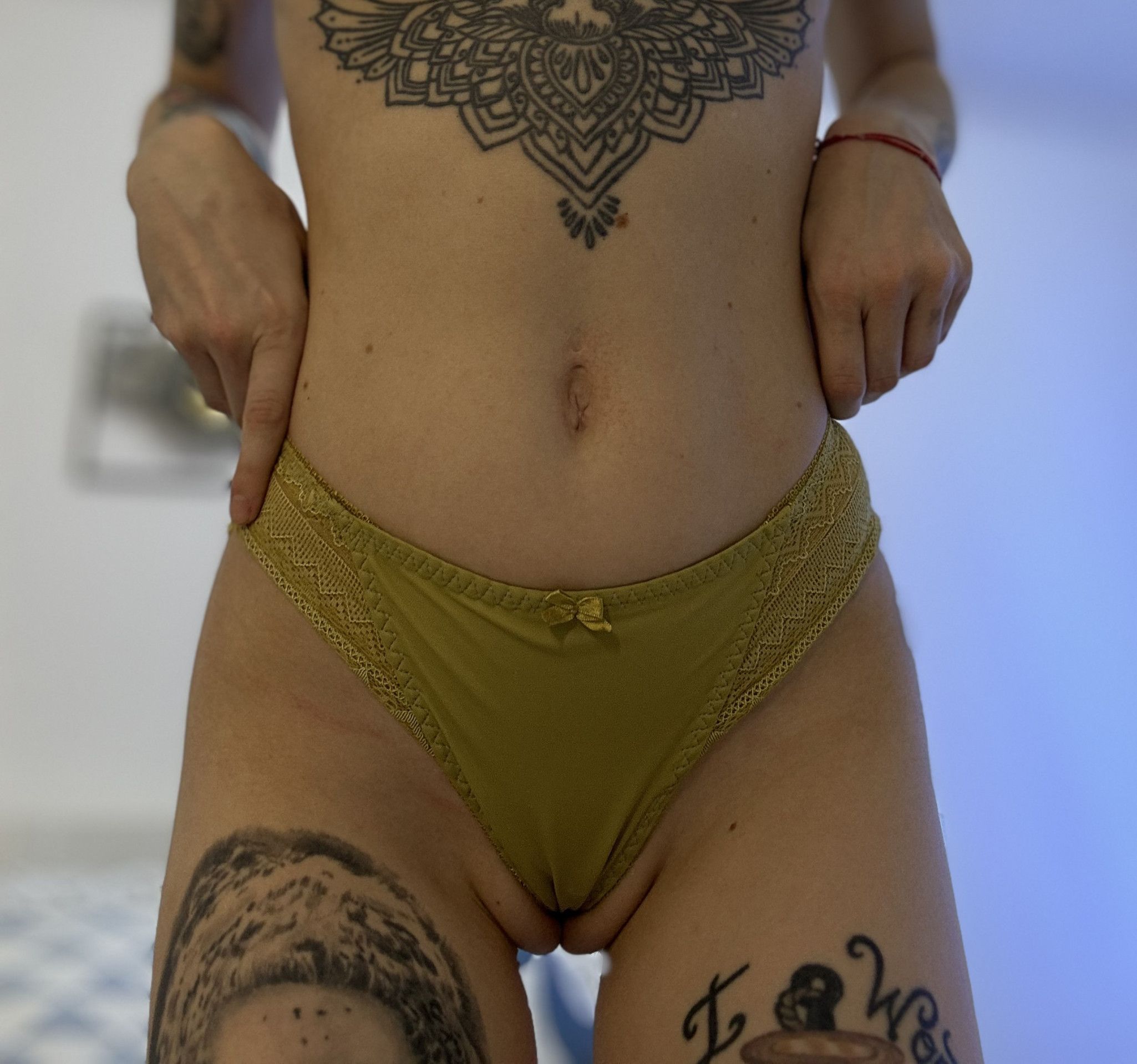 Sexy olive thong