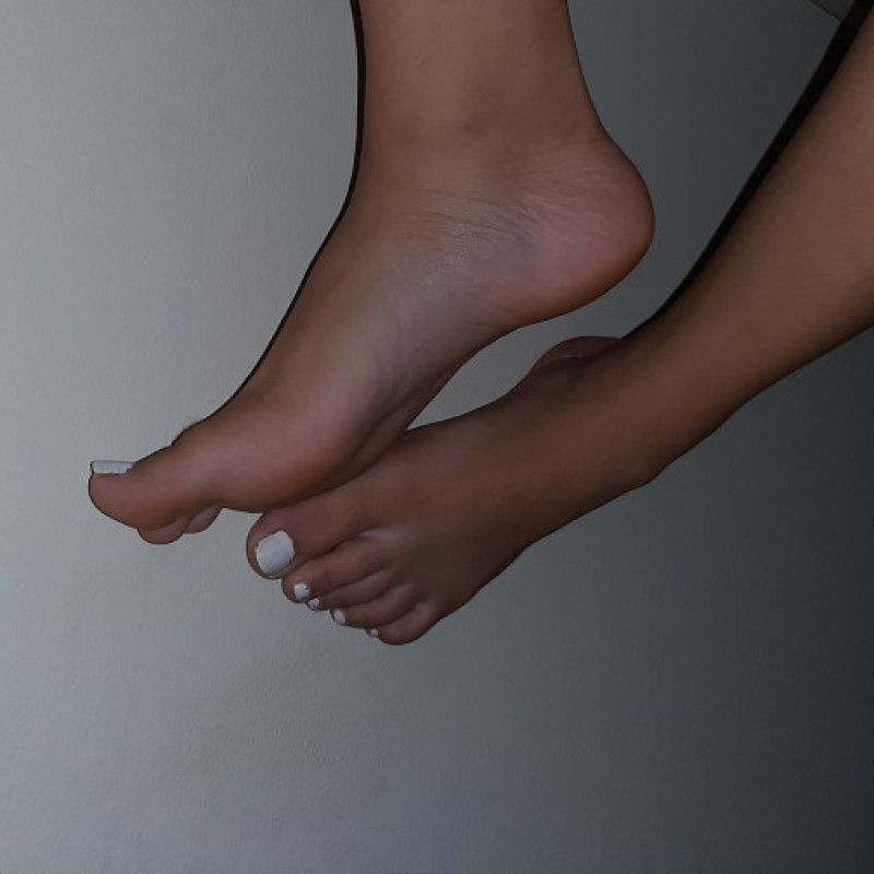 FeetByKelly