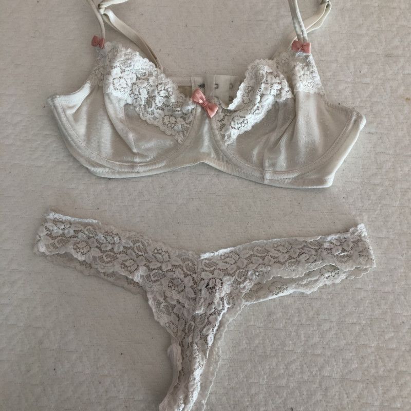 White Lace Set