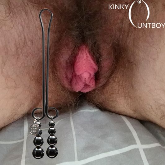 Clit clamp my pussy