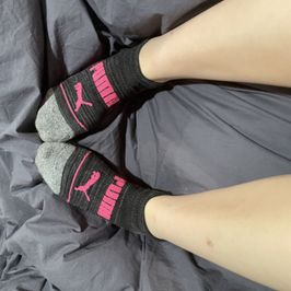 Black and pink ankle socks