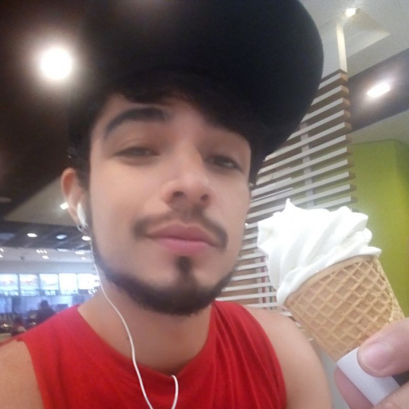 TREAT ME TO AN ICE CREAM!!!