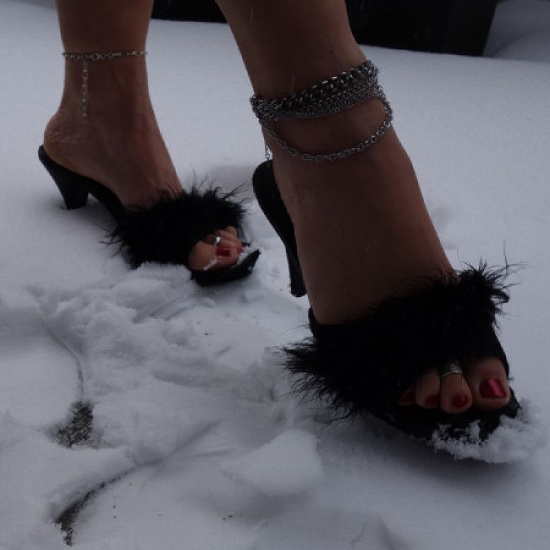 Winter Feet Photoset