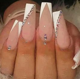 Spoil me with fresh Manicure