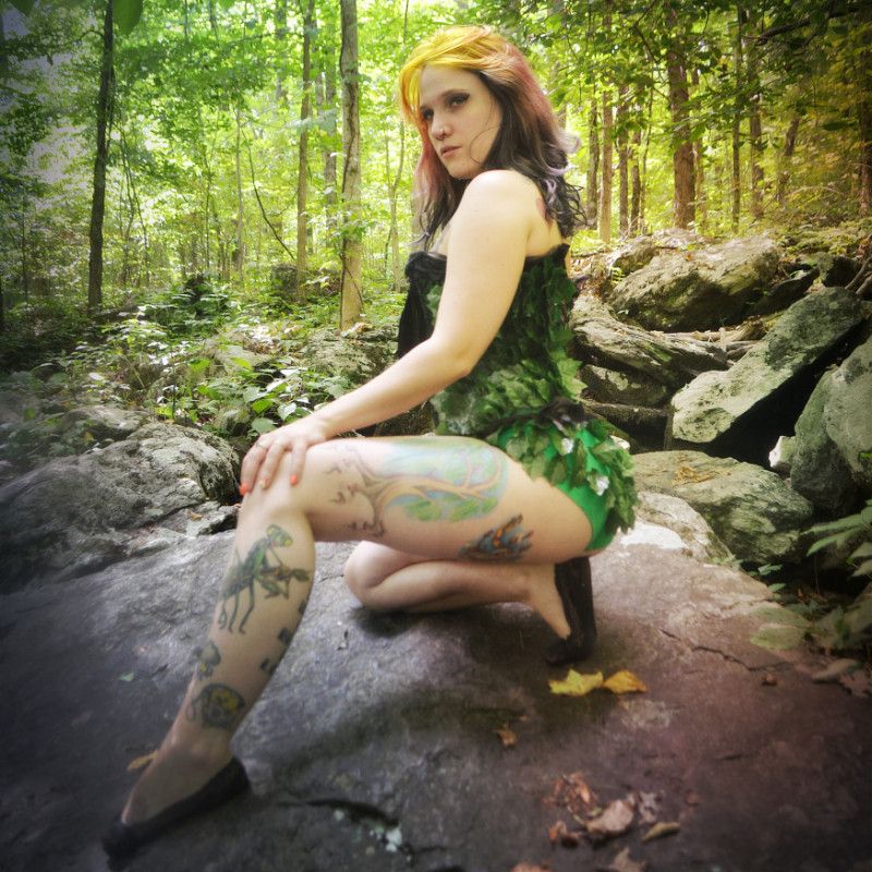 Poison Ivy Photoset