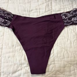 Burgundy lace seamless thong