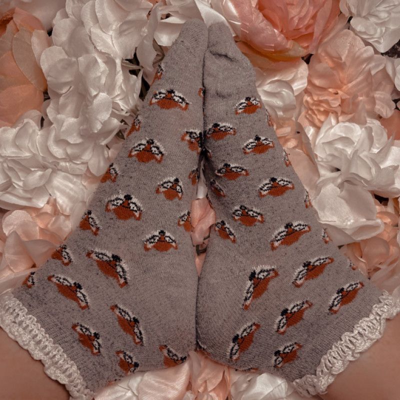 Grey Fox Frilly Ankle Socks