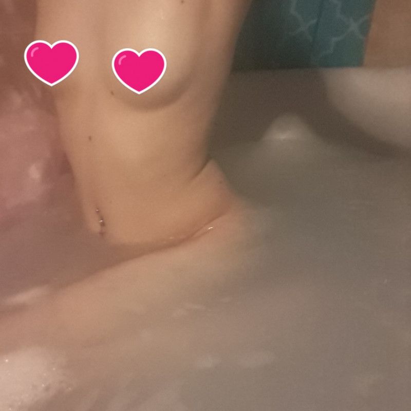 Sexy Bath Nudes