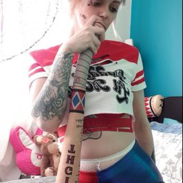 Harley Quinn Pics