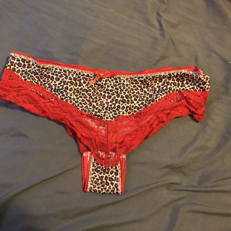 Red cheetah lace