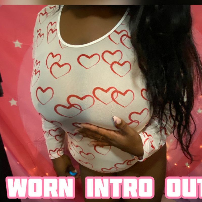 INTRO VIDEO OUTFIT AND TWERK VIDEO