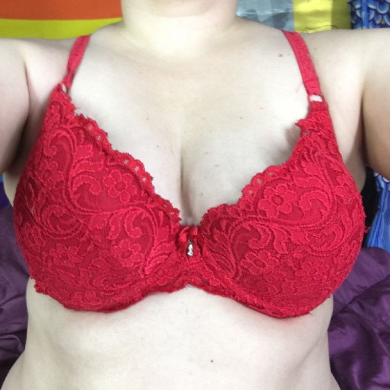 Flowery red bra