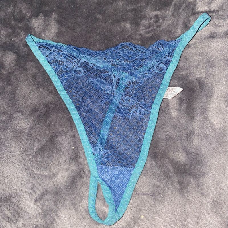 Blue thong pantiew