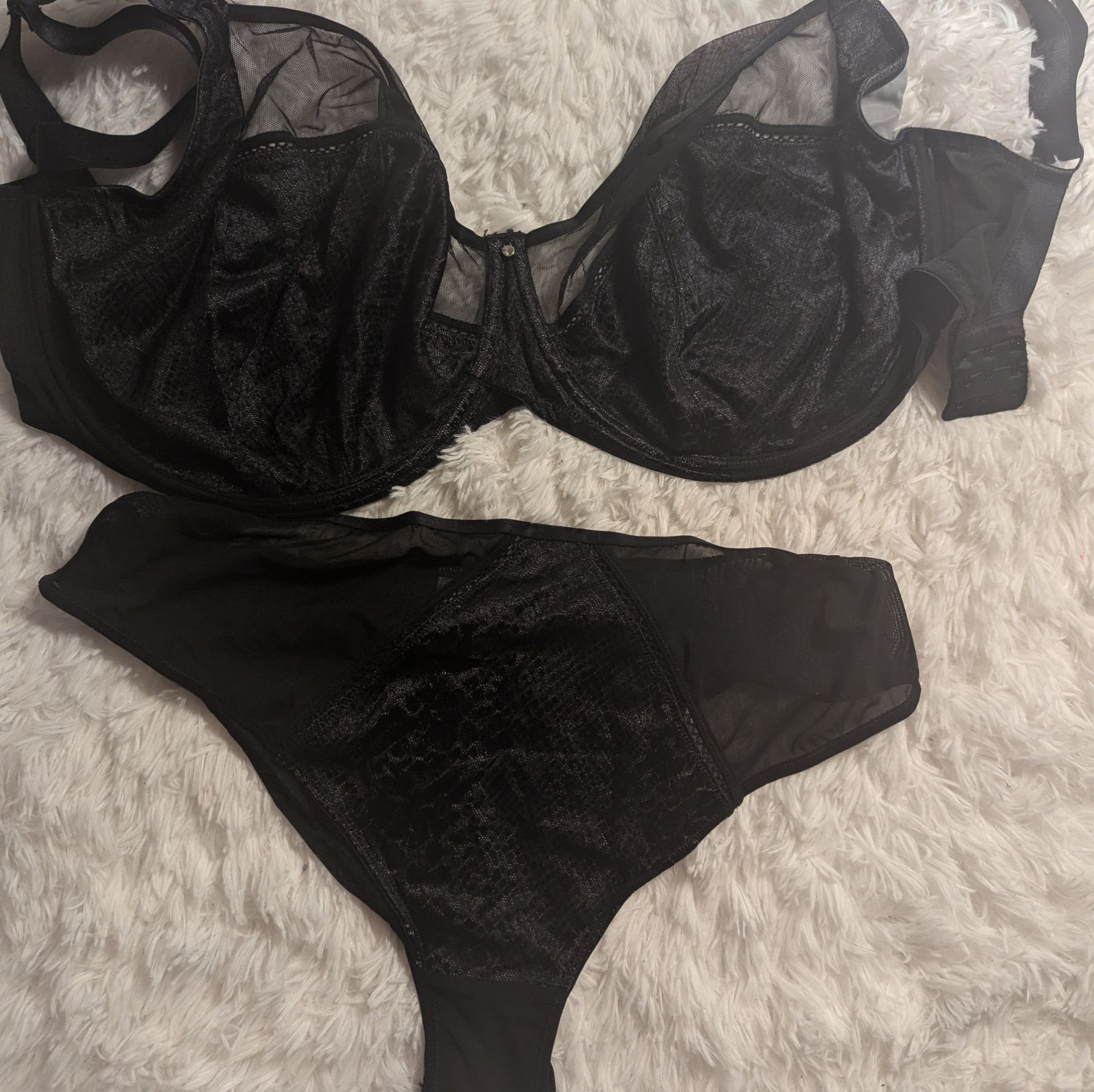 36K Black Date Night Bra and Panty with Autographed Polaroid