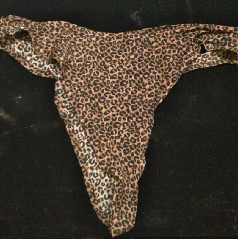 Leopard Thong